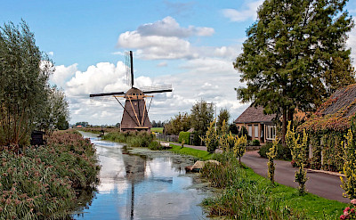 Biking near Rotterdam in South Holland, the Netherlands. ©Hollandfotograaf