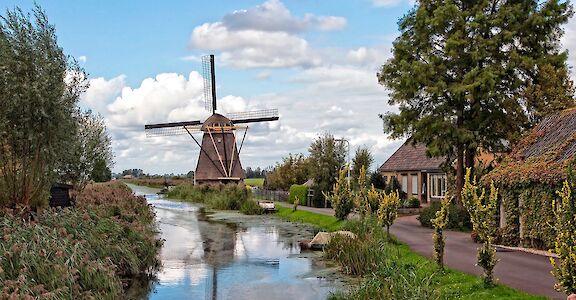 Biking near Rotterdam in South Holland, the Netherlands. ©Hollandfotograaf