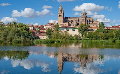 New Cathedral on the Tormes River, Salamanca, Spain. CC:Santiagova