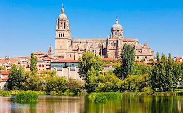 Hike & Boat in the Douro Valley & Salamanca