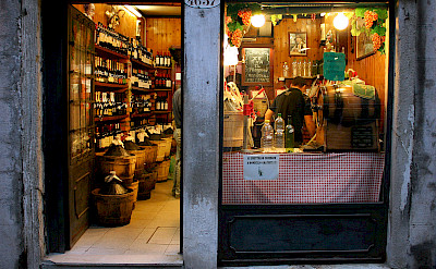 Wine shop in Venice, Italy. Photo via Flickr:Marit Toomas Hinnosaar
