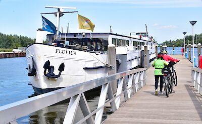 Guests arriving at the Fluvius | Bike & Boat Tour