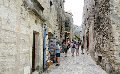 Shops in Les-Baux-de-Provence, France. Flickr:Ming-Yen Hsu