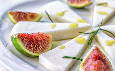 Figs, cheese & honey on Hvar Island in Croatia. Flickr:Arnie Papp