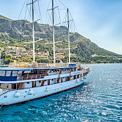 Princess Diana - Bike & Boat Tours