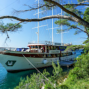 Princess Diana - Bike & Boat Tours