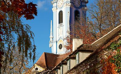 Autumn foliage in D&uuml;rnstein, Austria. Unsplash@Shpetim Ujkani