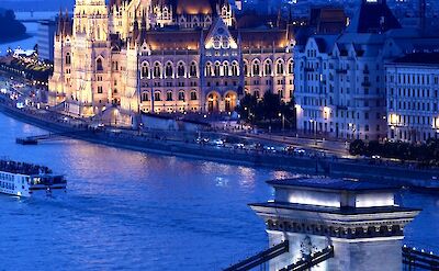 Bridges and buildings of Budapest at night, Hungary. Unsplash@Lok Gwan