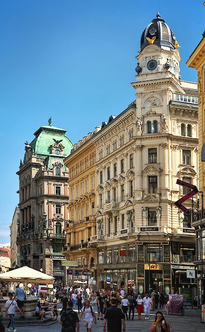 Stunning architecture in the streets of Vienna, Austria. Unsplash@Victor Malyushev
