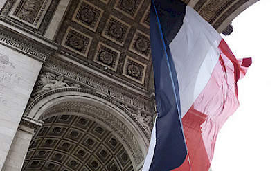 Arc de Triomphe in Paris - photo via Flickr:smemon87