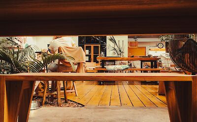 Cafe, Christchurch, New Zealand. Equilateral@Unsplash