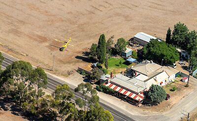 Wheatsheaf Hotel from above, Barossa Valley, Australia. CC:Barossa Helicopters
