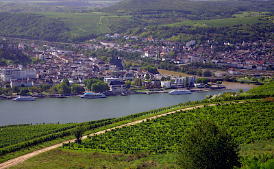 Bike & Boating the Rhine River through Rüdesheim, Germany. © TO