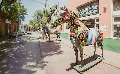 Horse Sculptures at Caminito, Buenos Aires, Argentina. Juanedc@Flickr