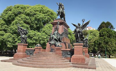Statues at San Martin Buenos Aires, Argentina. Liam Quinn@Flickr