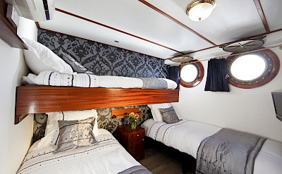 triple cabin - The Princesse Royal (Formerly the Magnifique) | Bike & Boat Tours