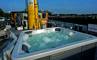 Hot Tub - The Princesse Royal (Formerly the Magnifique) | Bike & Boat Tours