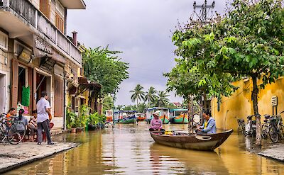 Boat and bikes in Hoi An, Vietnam. Unsplash:Toomas Tartes