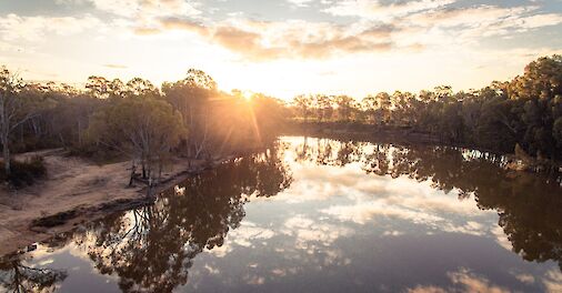 Sunset over Echuca, Australia. Tim Davies@Unsplash