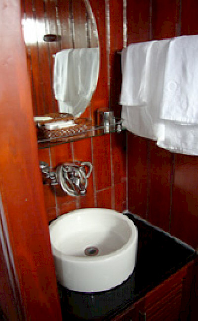 Bathroom - Funan Cruise | Bike & Boat Tours