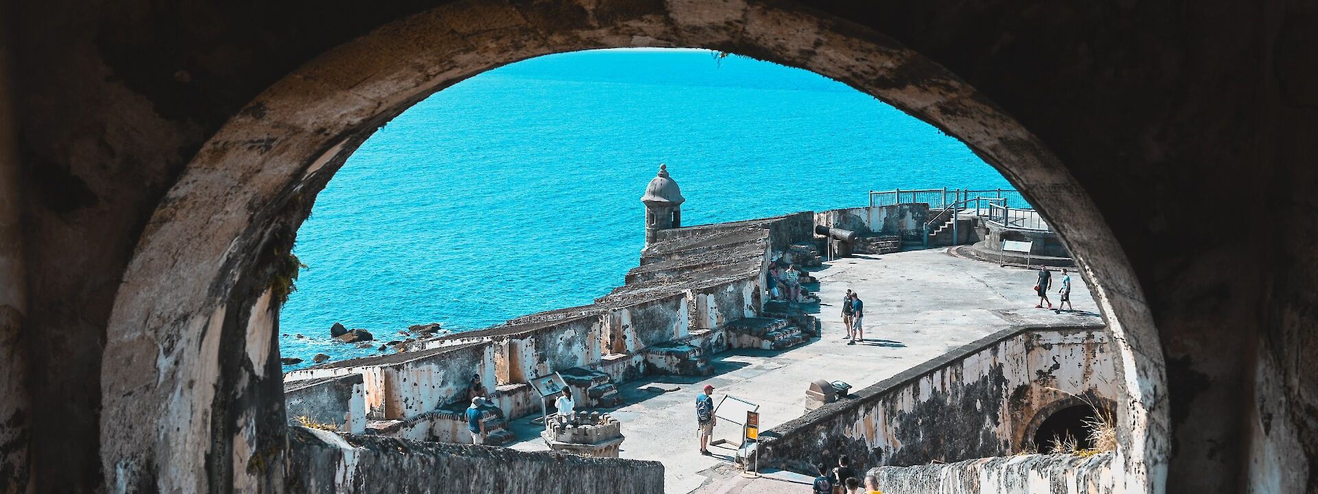 Castillo San Felipe Del Morro, Old San Juan, Puerto Rico. Zixi Zhou@Unsplash