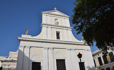 Catedral de San Juan Bautista, San Juan, Puerto Rico. Flickr:Todd Van Hoosear