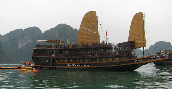 Vietnamese Junks | Bike & Boat Tours