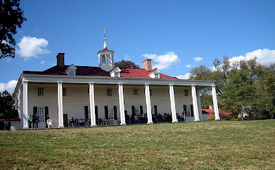 Mount Vernon. Photo via Flickr:Prince Roy