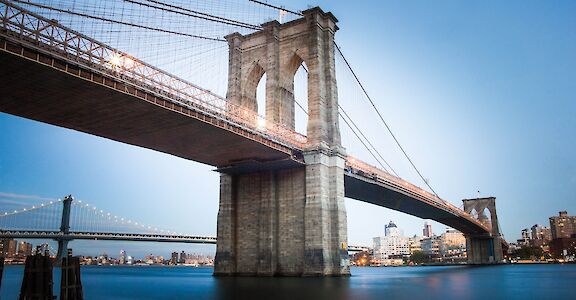 Brooklyn Bridge, New York City, USA. Unsplash: Alexander Rotker