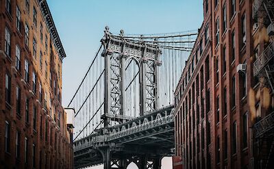 Brooklyn Bridge, New York City, USA. Unsplash: Luis Cortes