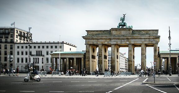 Brandenburg gate, Berlin, Germany. Unsplash: Ansgar Scheffold