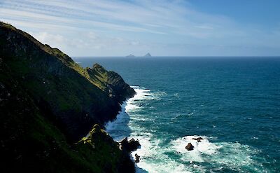 Coast at Portmagee, Kerry, Ireland. Unsplash@Lukas Tennie