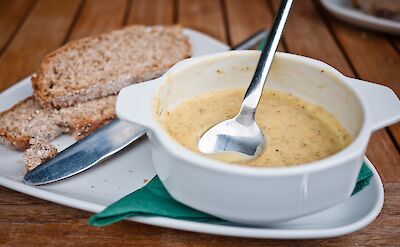 Irish soup & traditional soda bread. Flickr:Daspunkt