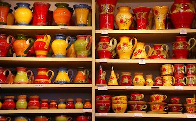 Pottery in Les-Baux-de-Provence, France. Flickr:Alehins