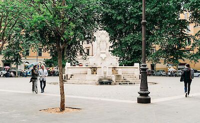 Piazza Testaccio, Rome, Italy. Unsplash:Gabriella Clare Marino