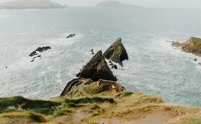 Pointed rocks at Dunquin, Ireland. Unsplash@Victor Larracuente