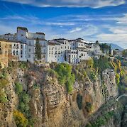 Granada to the Sea - Discover Andalusia - Whitewashed buildings perched above El Tajo Gorge. pixabay:rainhard2