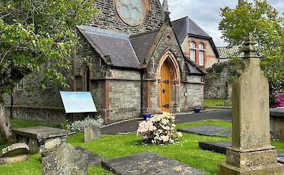 Irish church in Londonderry, Northern Ireland. Flickr:Thomas Quine