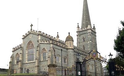 St. Columb's Cathedral in Derry (or Londonderry) in Northern Ireland. CC:Pierrette13