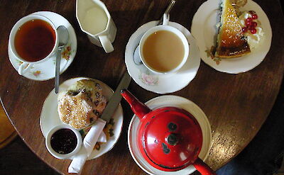 Tea & scones - traditionally Irish. Flickr:Ania Mendrek