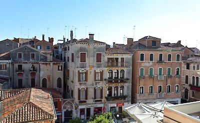 Neighborhood of Cannaregio, Venice, Italy. Flickr:Francisco Anzola