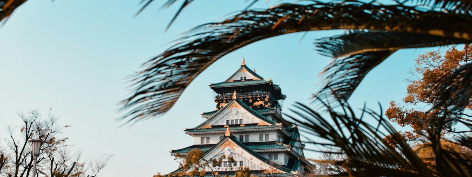 Osaka castle, Japan. Unsplash: Agathe