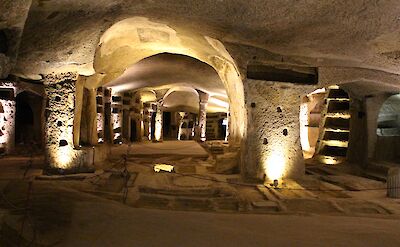Roman Catacombs, Rome, Italy. Flickr: Jum Hedd