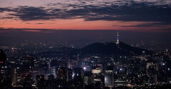 Seoul at night. Unsplash: Yohan Cho