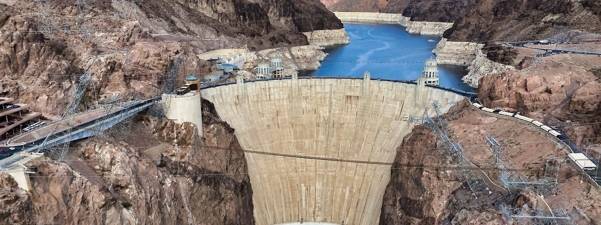 Hoover Dam, Nevada, USA. Unsplash: Ryan Thorpe