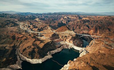 Hoover Dam, Nevada, USA. Unsplash: Christian Lendl