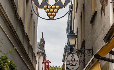 Drosselgasse in Old Town Rüdesheim am Rhein, Germany. Flickr:Gary Bembridge