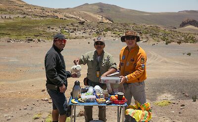 Picnic lunch in Peru! ©Jehiel