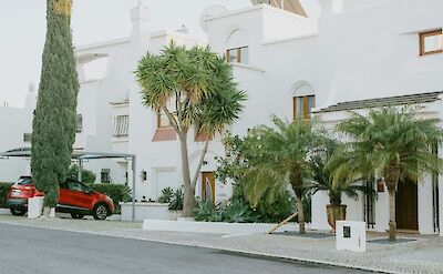 White buildings, Albufeira, Algarve, Portugal. Mitchell Orr@Unsplash