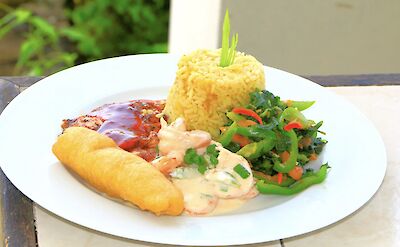 Lunch served at Yaaman, Jamaica. CC:El Sol Vida